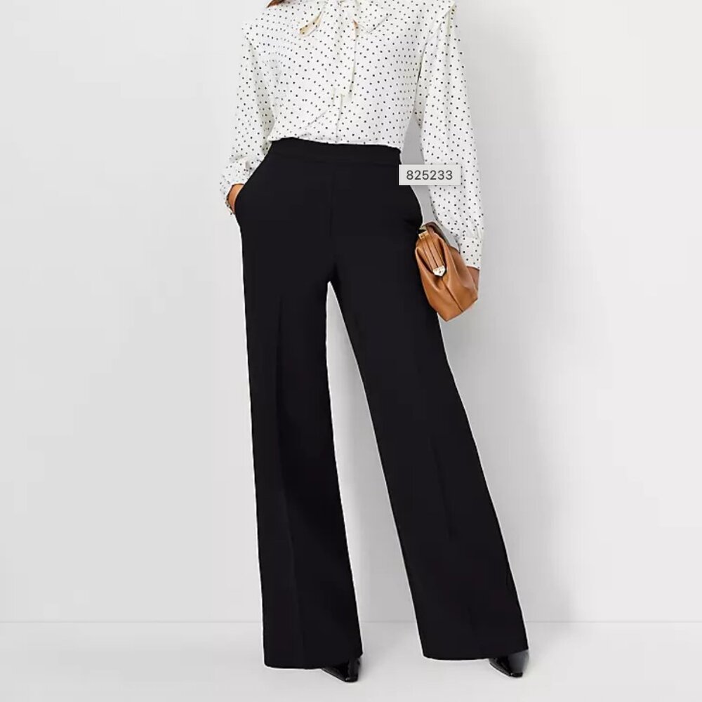 Ann Taylor The Wide-Leg Pant in Fluid Crepe, Black, Size 10